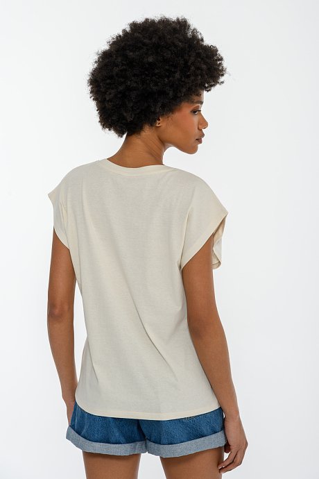T-shirt με τύπωμα και V λαιμόκοψη