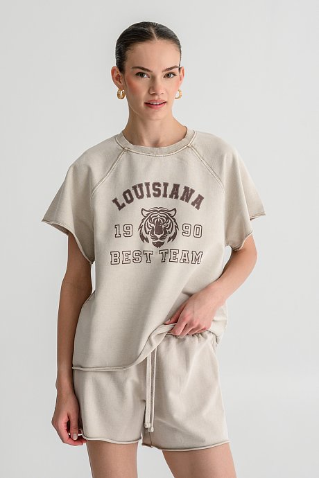 T-shirt with faded look and front print