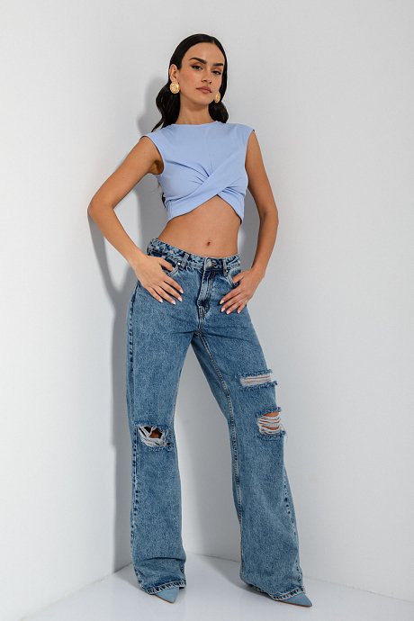 Rib cropped top with cross detail