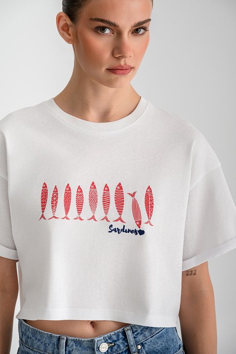 Κροπ t-shirt με τύπωμα