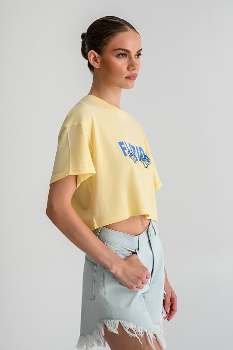 Κροπ t-shirt με τύπωμα