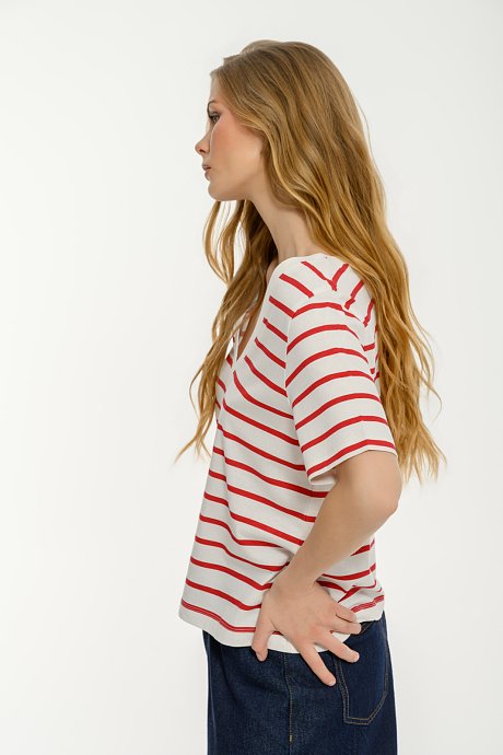 Ριγέ t-shirt με V λαιμόκοψη