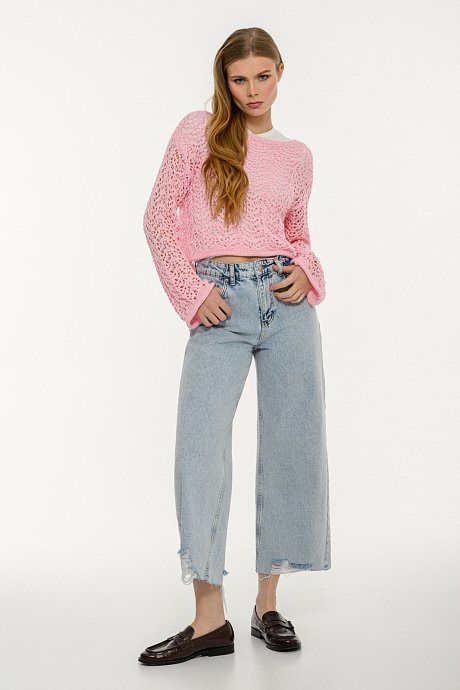 Crochet pink knit top with long sleeves