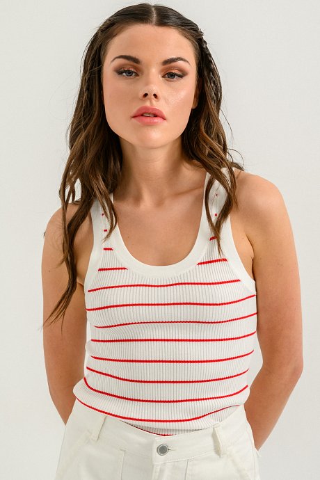 Knitted top with stripes
