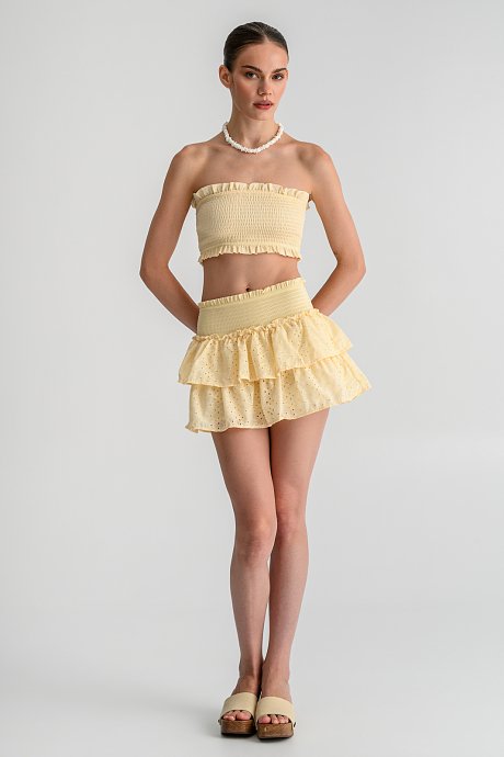 Strapless κροπ τοπ με σφηκοφωλιά