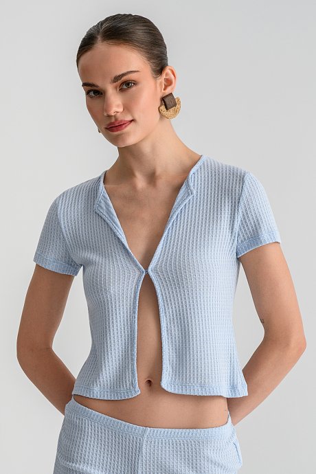Top with V neckline and front slit