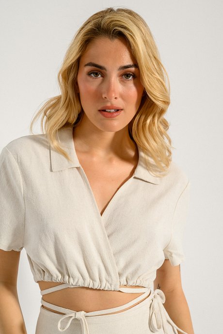 Linen cropped shirt with tying