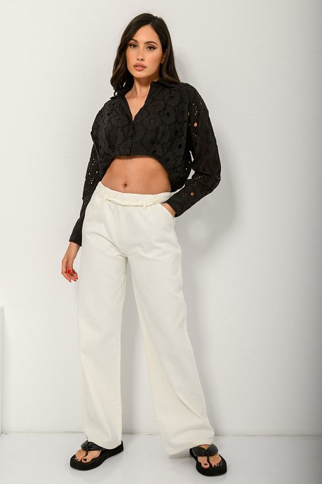Cropped shirt with perforated details