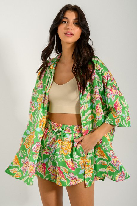 Oversized floral shirt with satin effect