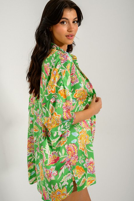 Oversized floral shirt with satin effect