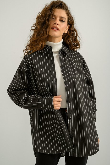 Oversized shirt with stripes