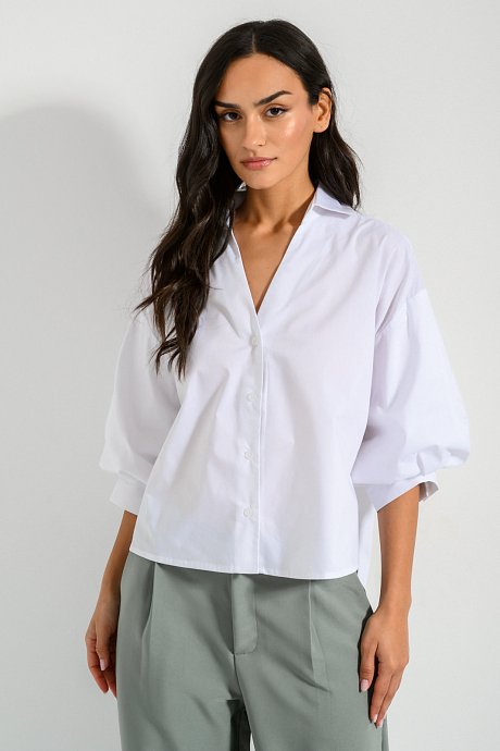 Shirt with puffy sleeves