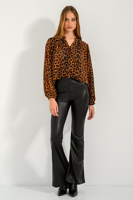 Semi- see through shirt with leopard print