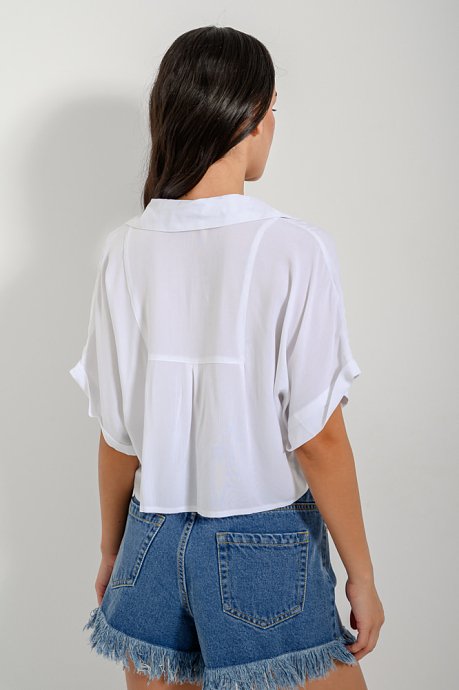 Cropped shirt with front tying