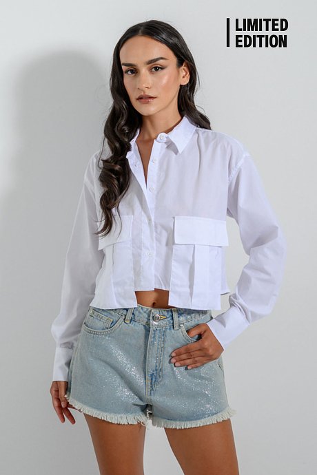 Cropped shirt with asymmetric pockets