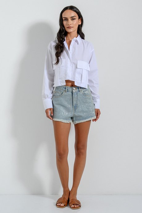 Cropped shirt with asymmetric pockets