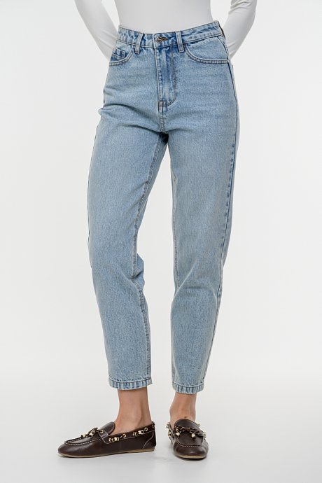 Mom fit denim