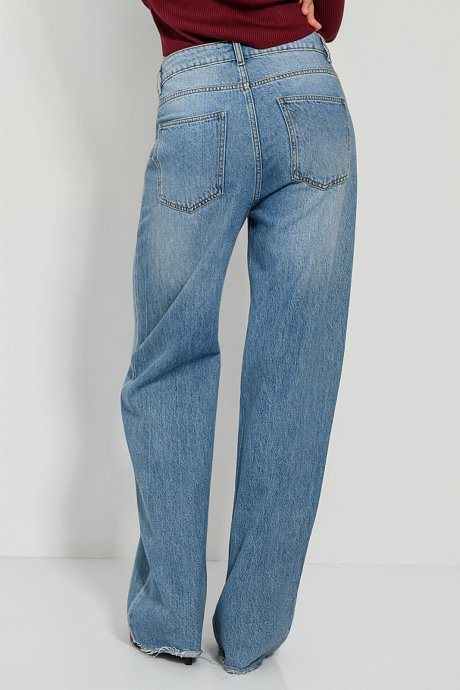 Wide leg ντένιμ με ξέφτια