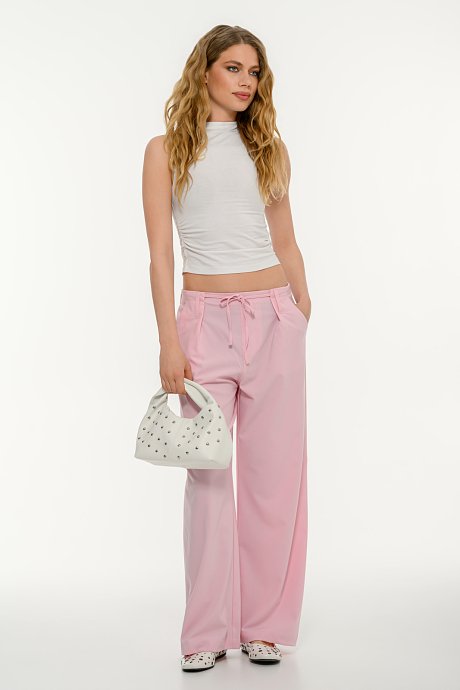 Baggy trousers with adjustable waist