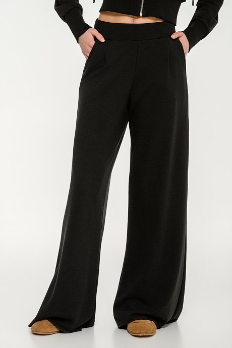 Wide leg sweater pants