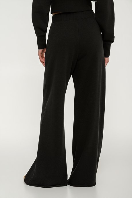 Wide leg sweater pants