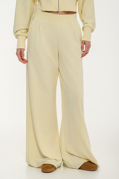 Wide leg sweater pants