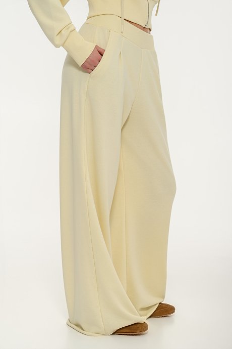 Wide leg sweater pants