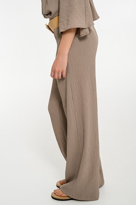 Wide leg γκοφρέ παντελόνα με λάστιχο