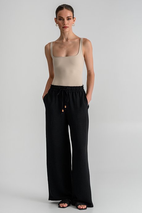 Wide leg παντελόνα με κορδόνι με χάντρες