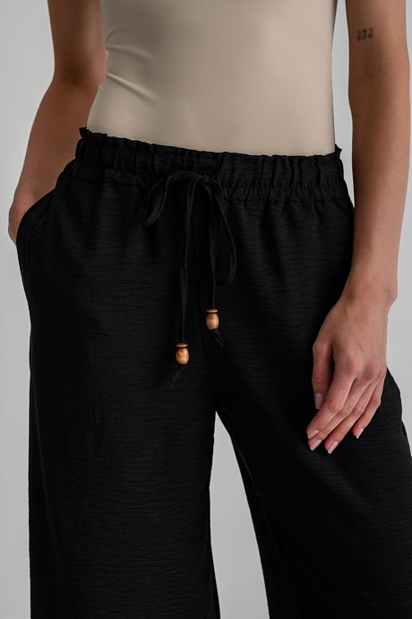 Wide leg παντελόνα με κορδόνι με χάντρες