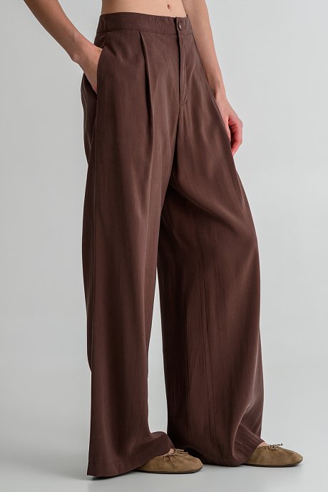 Wide leg παντελόνι με πιέτες