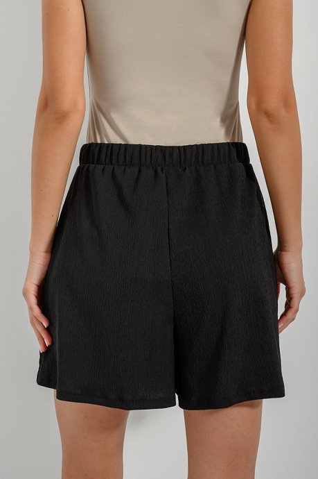 Bermuda shorts with waistband