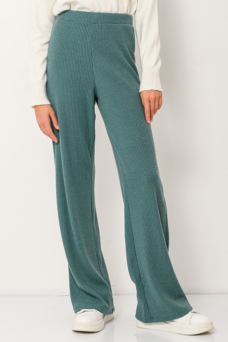 Ribbed straight leg trousers