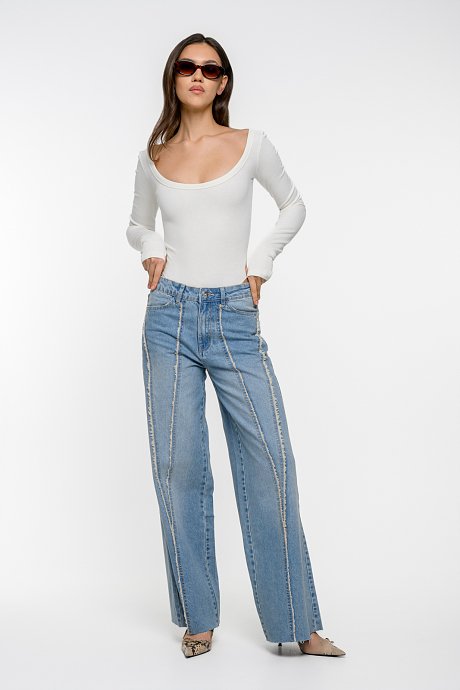 Wide leg ντένιμ με ξέφτια