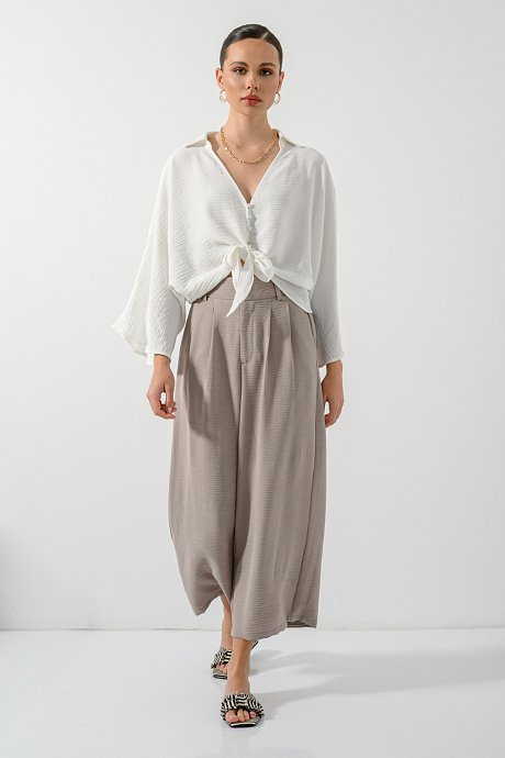 Culottes with pleated details