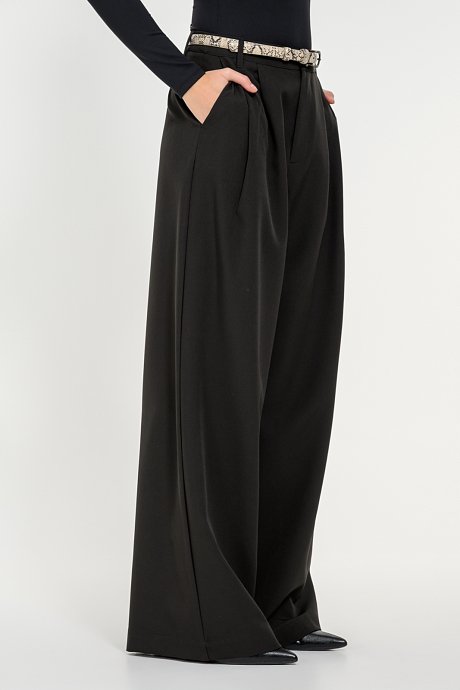 Wide leg παντελόνι με πιέτες