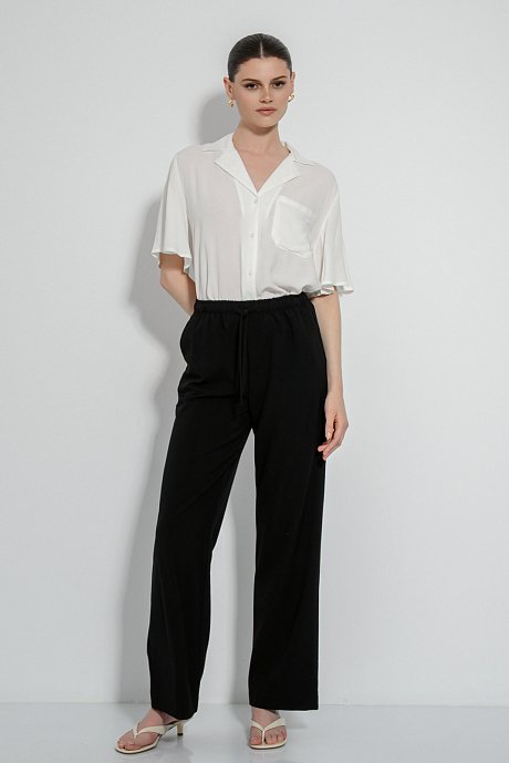 Παντελόνι wide leg με λάστιχο και κορδόνι