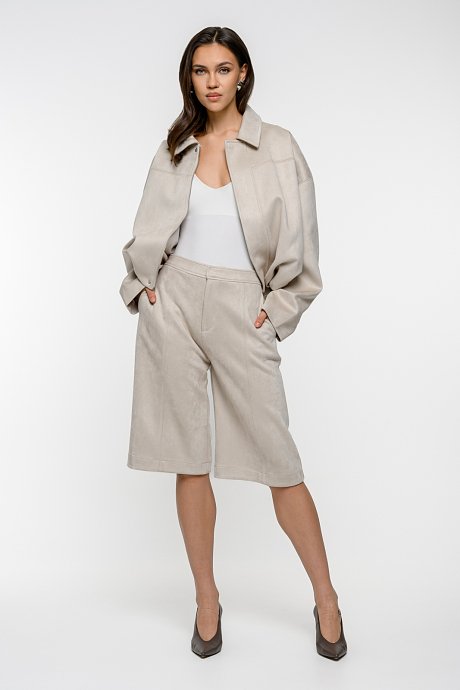 Long suede bermuda shorts