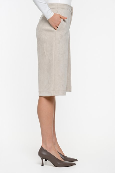 Long suede bermuda shorts