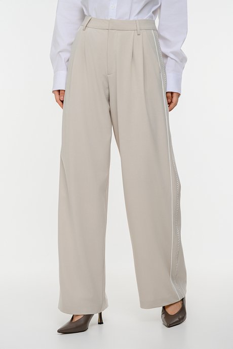 Wide leg παντελόνι με πιέτες και ραφές