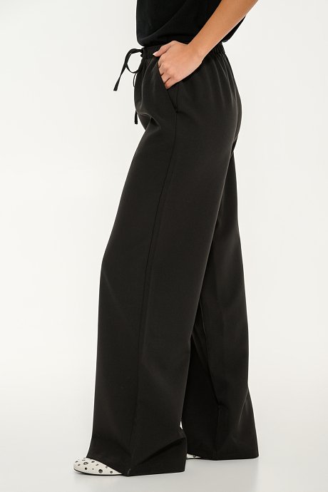Barrel trousers with elastic waistband