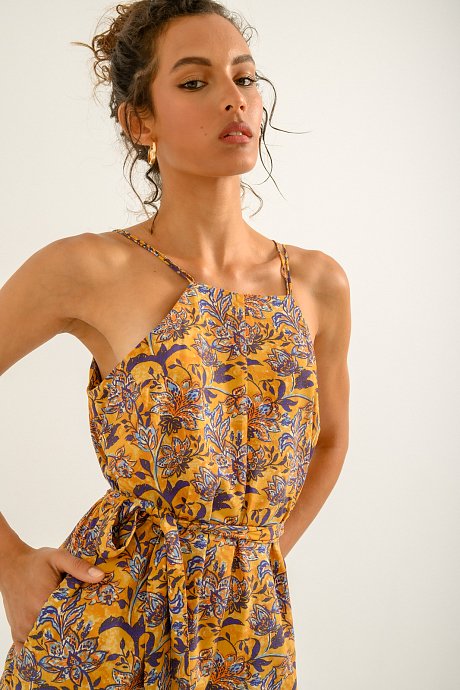 Floral jumpsuit with open back