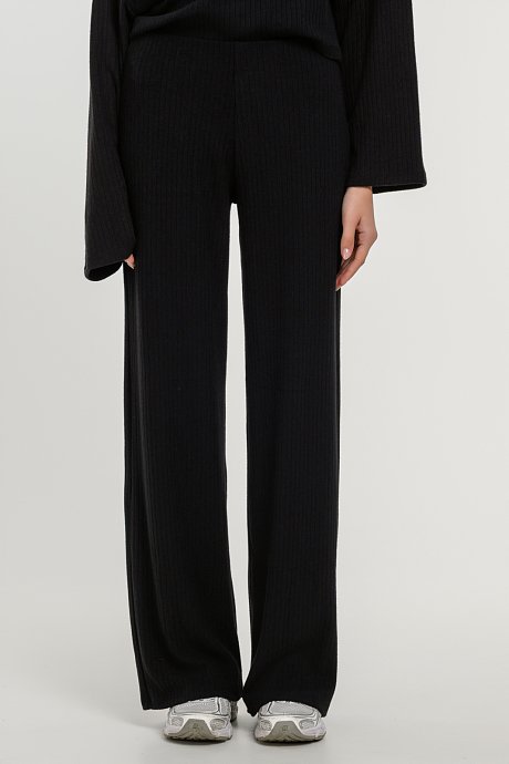 Wide leg ribbed trousers