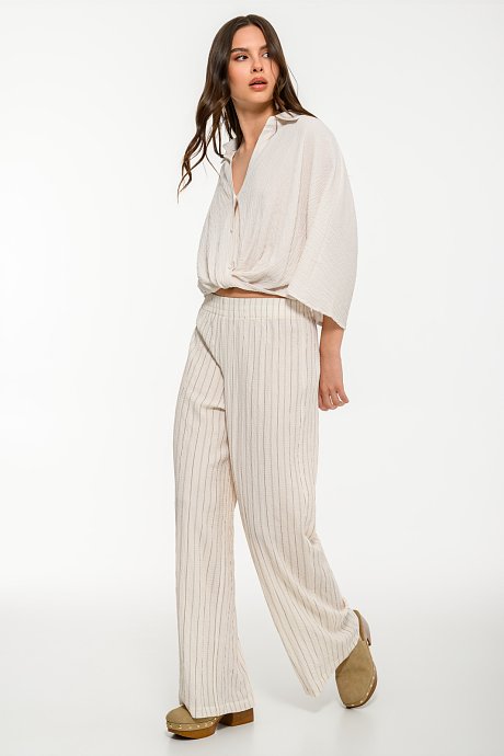Wide leg γκοφρέ παντελόνα με λάστιχο και ρίγες