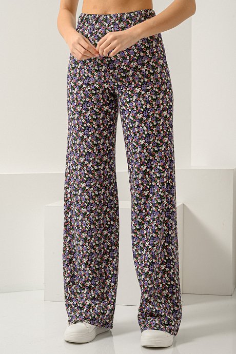 Wide leg trousers with floral print