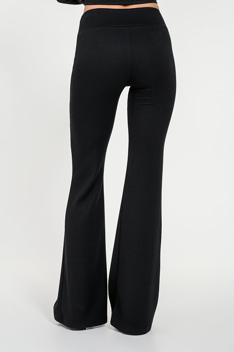 Ribbed flared trousers