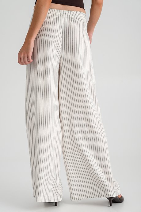 Wide leg παντελόνα με ρίγες και λάστιχο