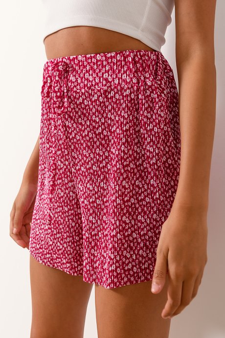 Pleated floral shorts
