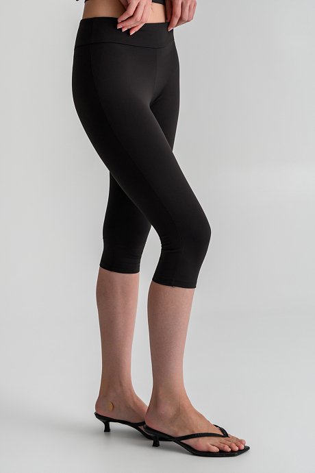 Sports capri leggings