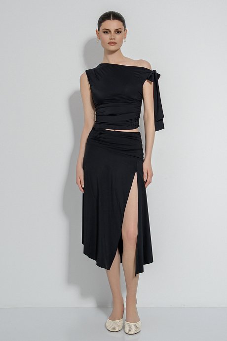 Midi lycra skirt with front slit